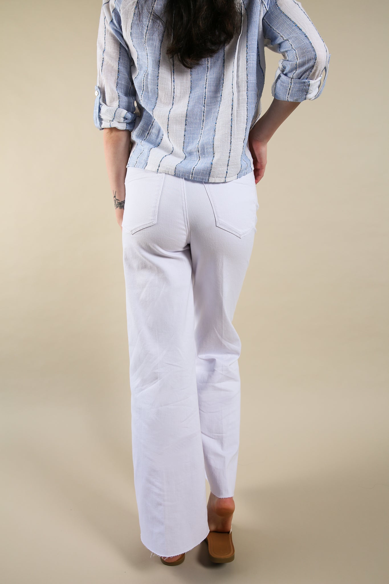 women's white jeans