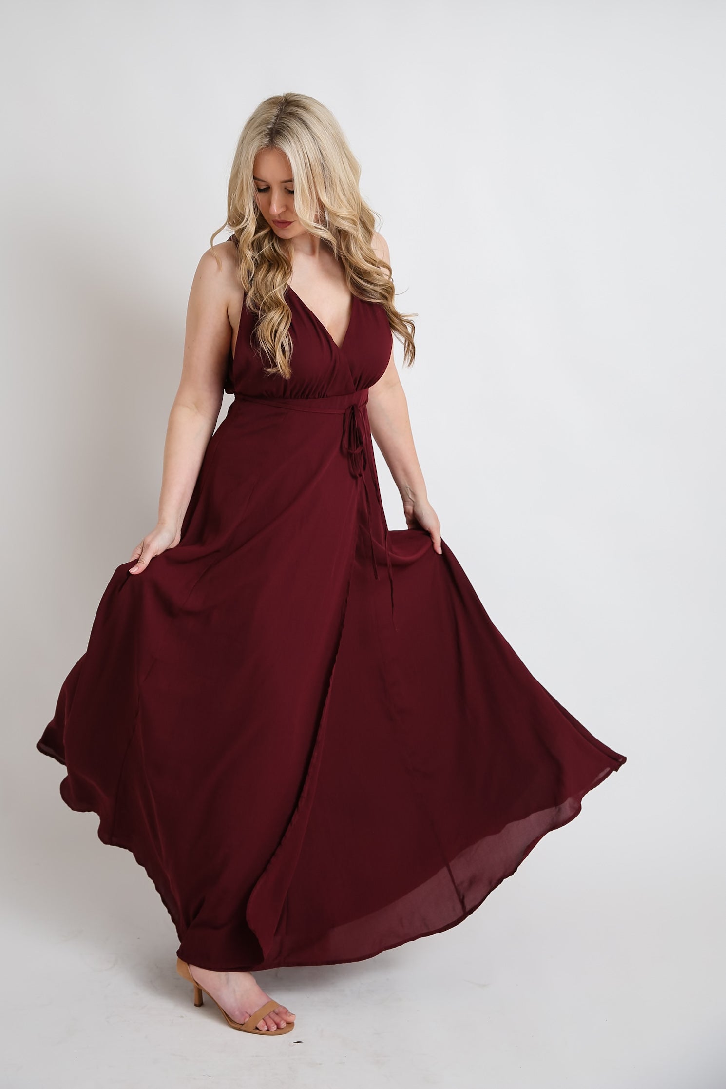 Alluring Dress Rental - Size Medium Alluring Dress Rental - Size Medium