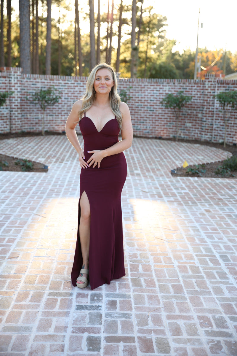 Sweetheart Neckline Burgundy Dress Rental - Size Small