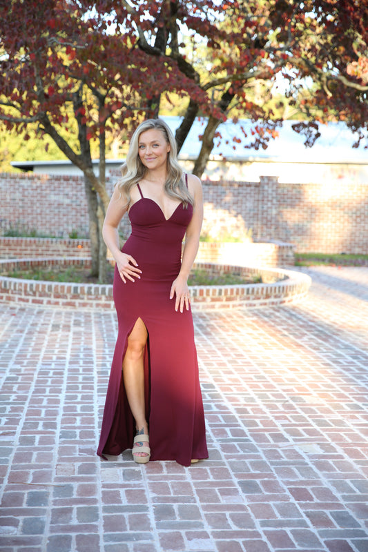 Sweetheart Neckline Burgundy Dress Rental - Size Small